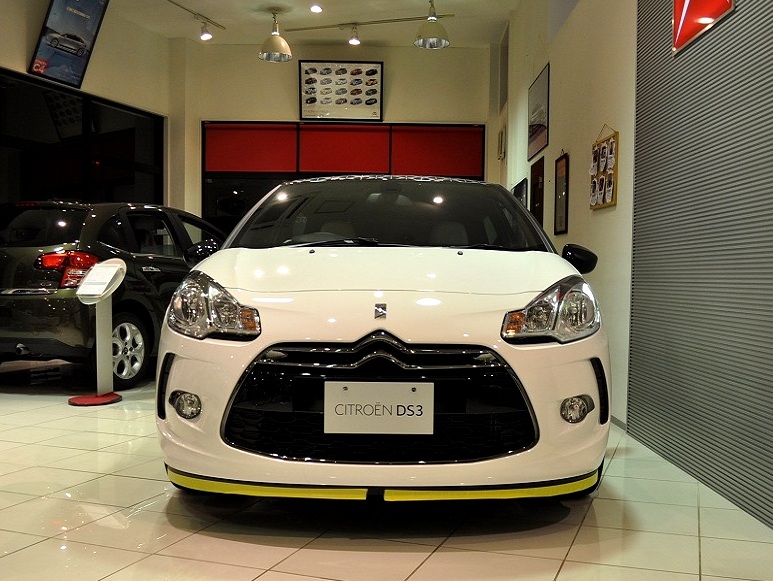 DS3 Ultra Prestige　がやって参りました！