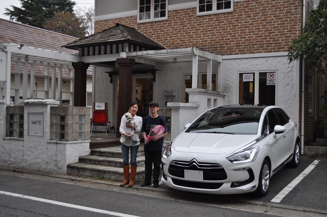 O様　DS5のご納車おめでとうございます！