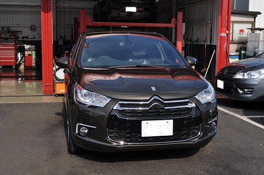 N様　DS4のご納車おめでとうございます！