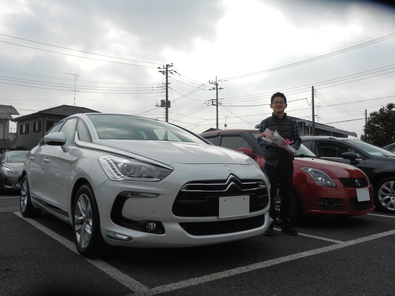 N様　DS5のご納車おめでとうございます！