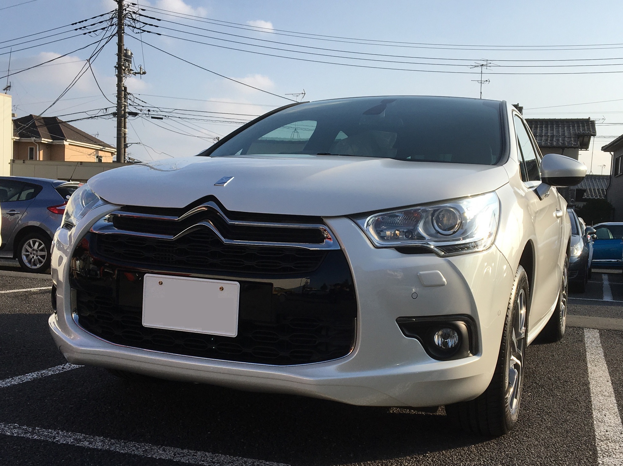 M様　DS4のご納車おめでとうございます！